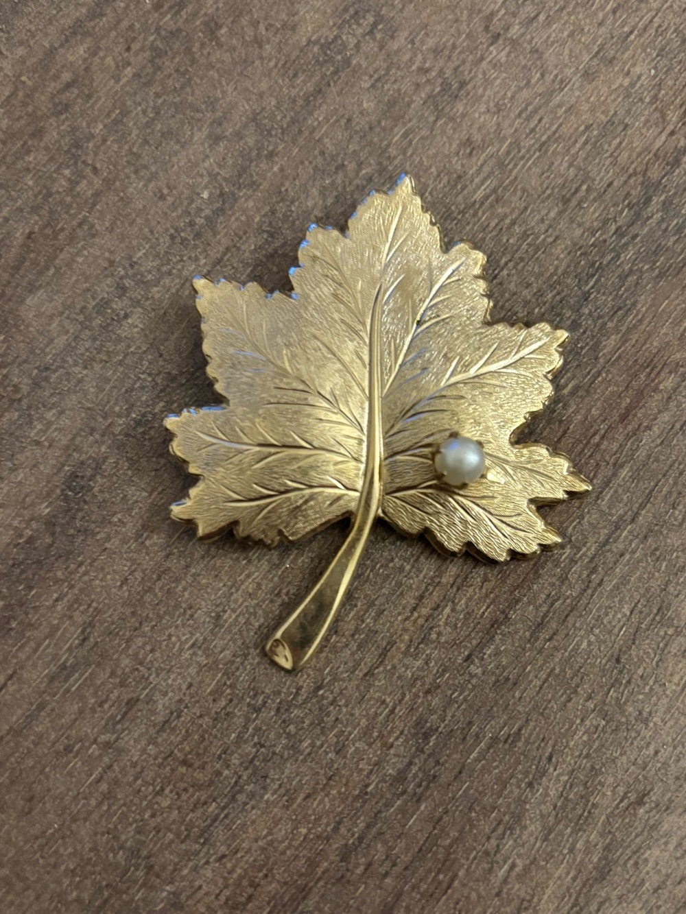 Sarah Coventry Gold-Tone Leaf Brooch with Pearl